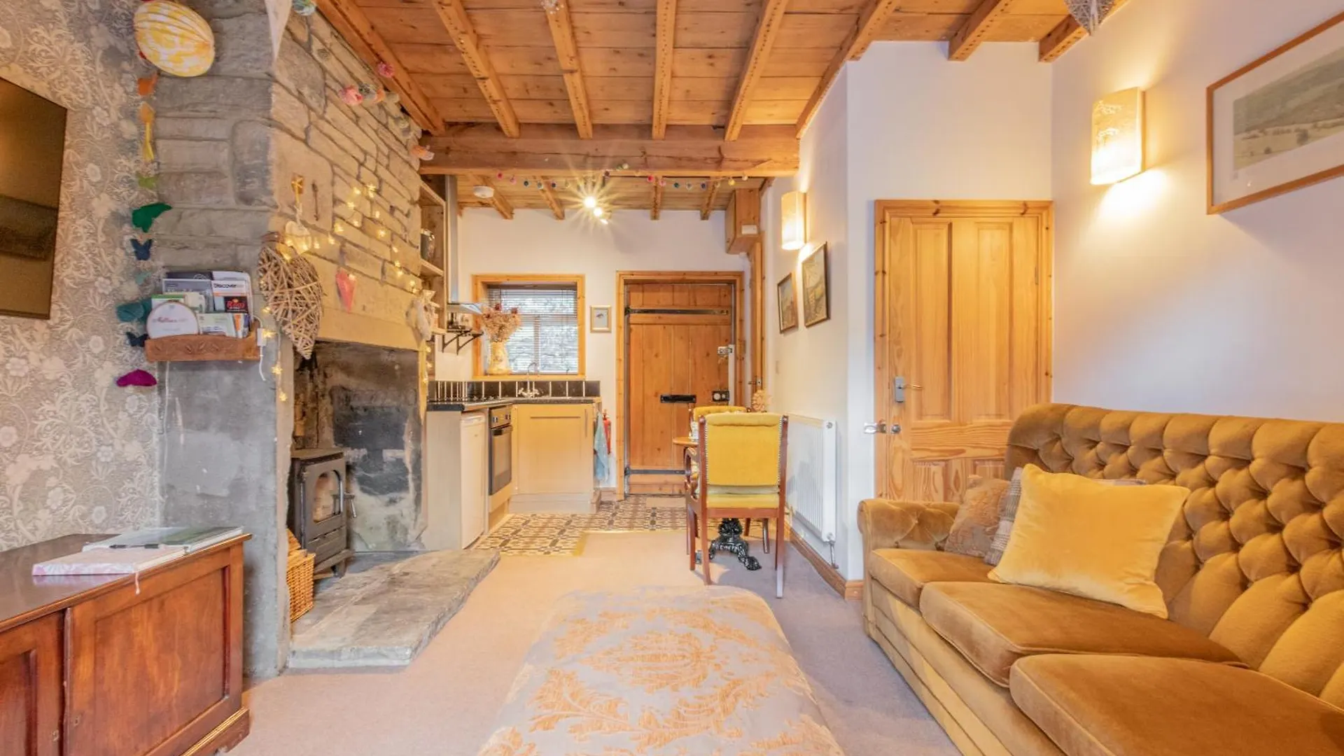 Millrace Cottage 홀름퍼스 0*,  영국