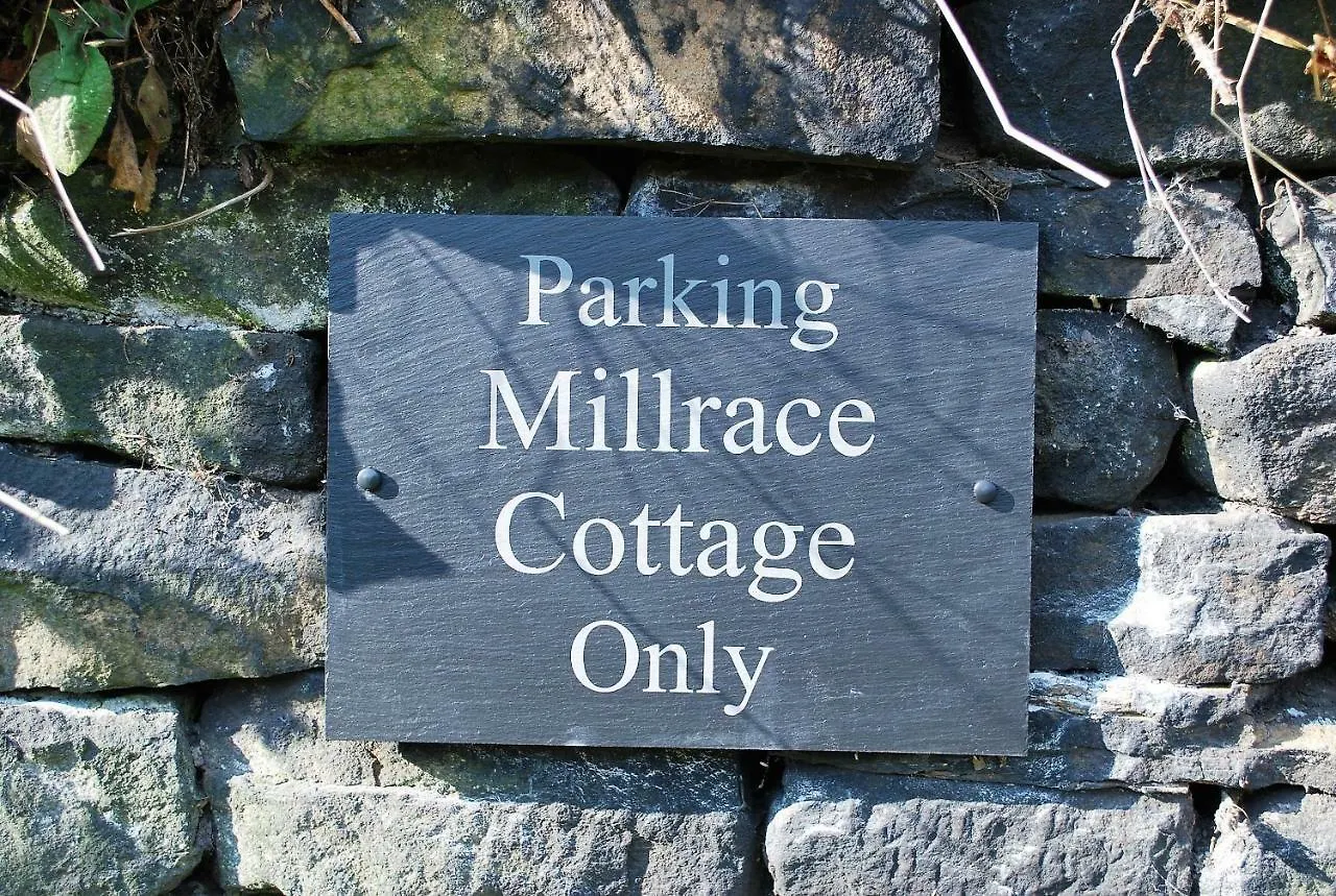 펜션 Millrace Cottage 홀름퍼스
